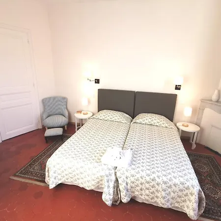 7 Florian * Κάννες