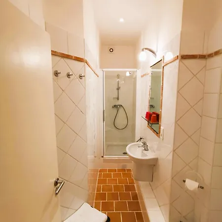 Διαμέρισμα 7 Florian Κάννες